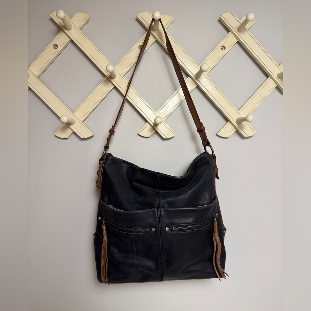 The Sak Leather Ashland Bucket Bag in Black and Tan - Picture 2 of 4